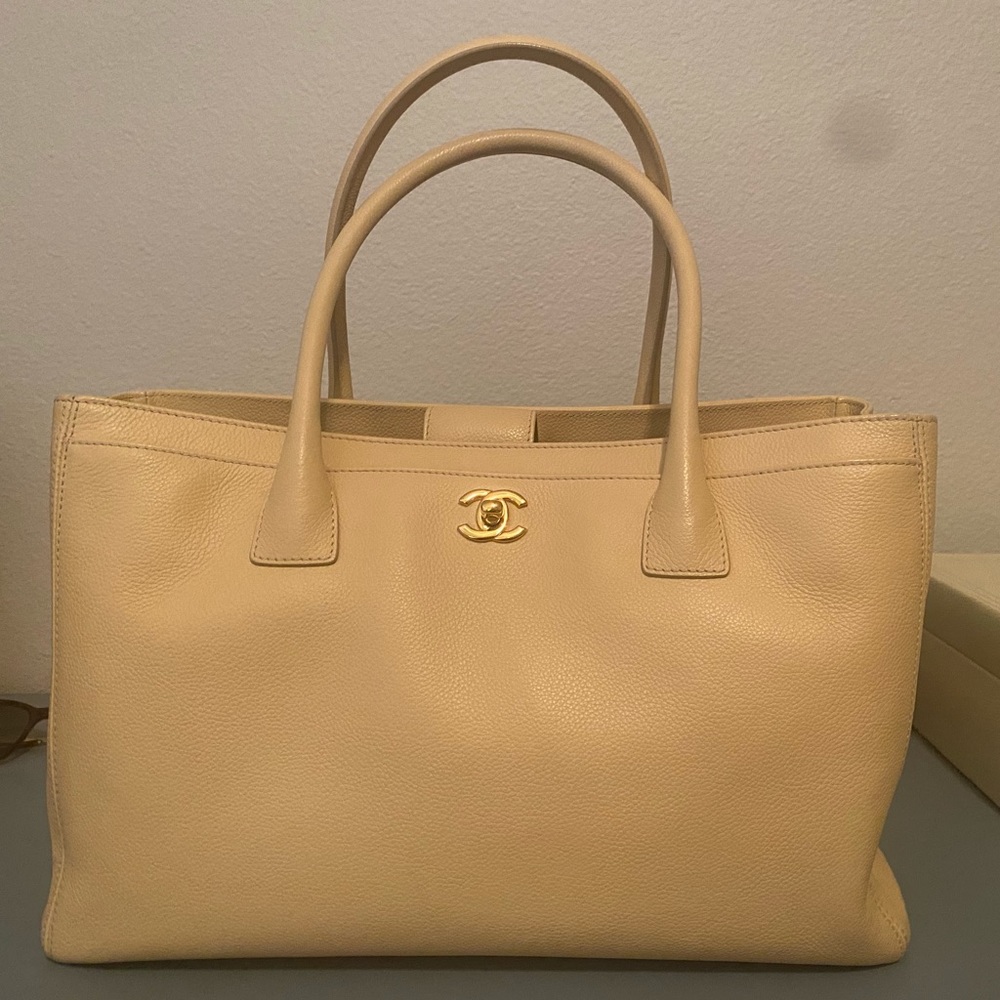 Chanel Cerf Tote in beige